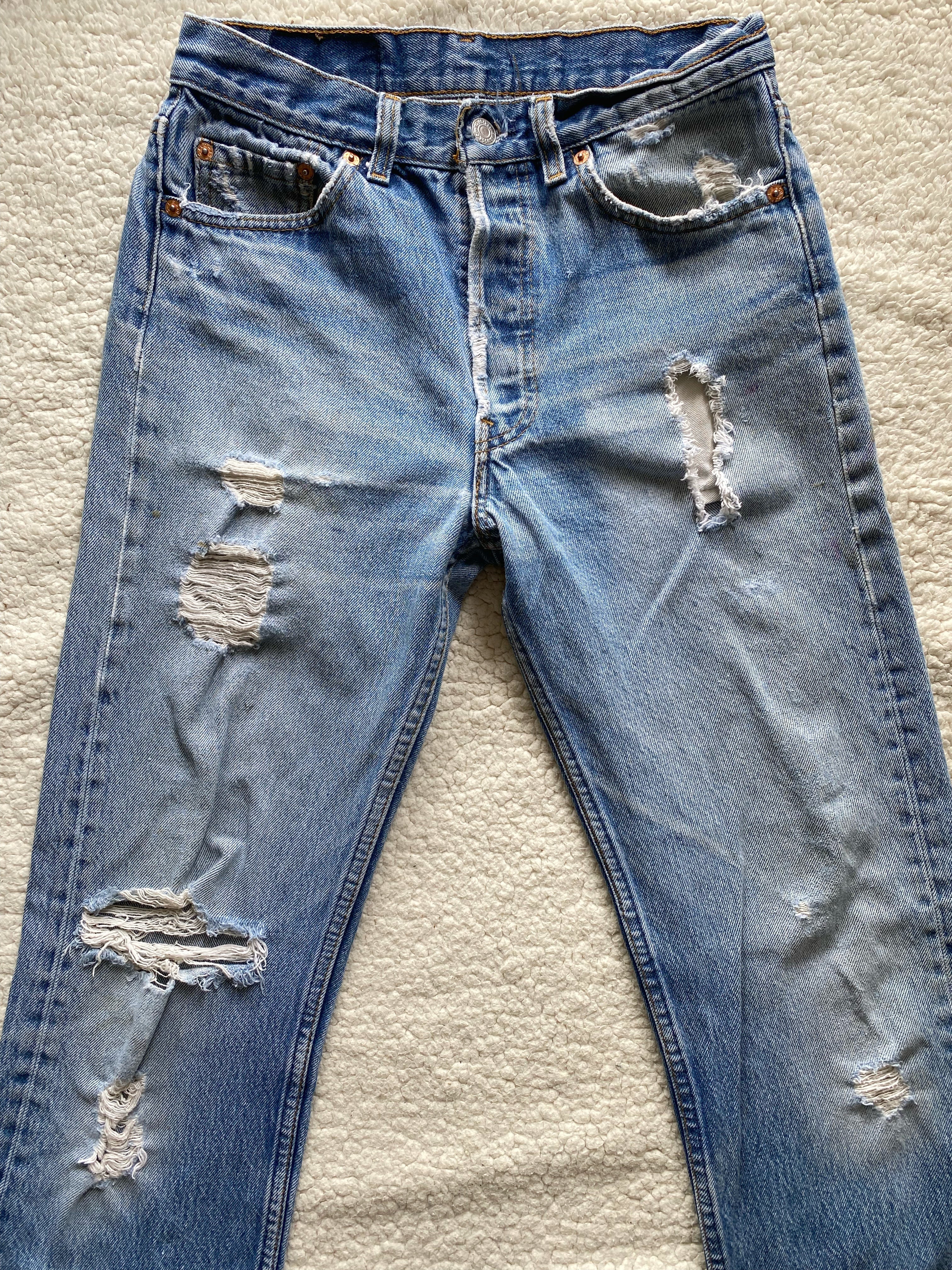 Levis on sale length 26